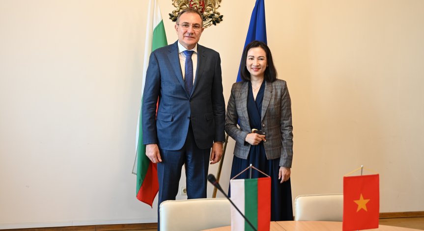 България ще търси да наеме квалифицирани работници от Виетнам