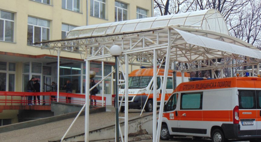 Лекар в Пазарджик е с Ковид-19, болнично отделение е под карантина