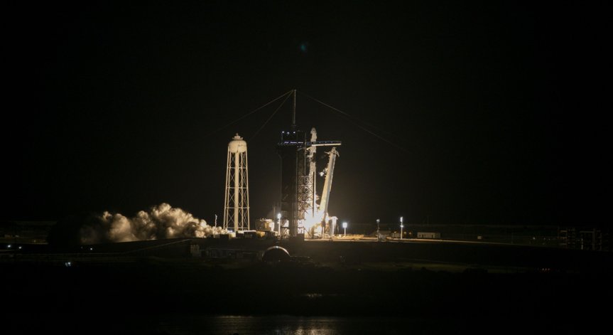 Скъпо удоволствие - полетът в Космоса на SpaceX струва $200 млн.