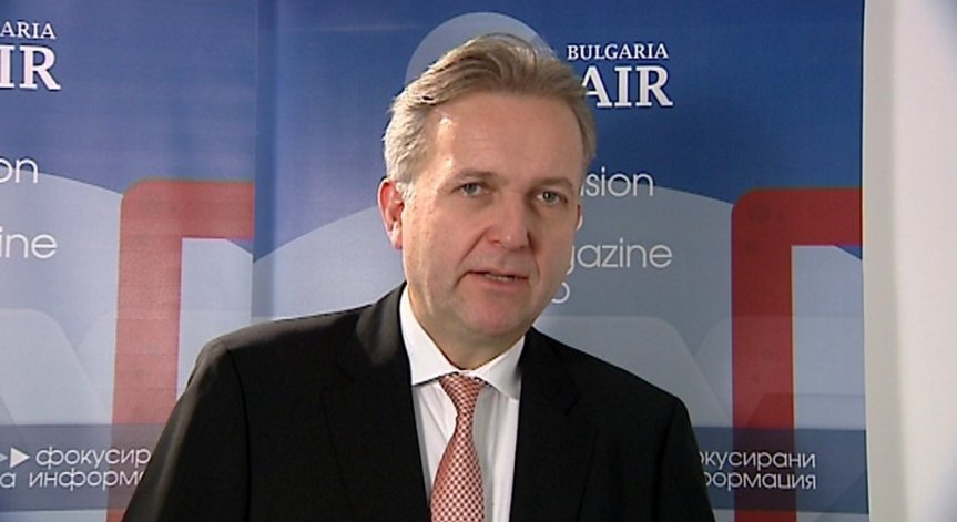 Авиокомпаниите ще се ориентират към продажба на храната на борда: Риглер