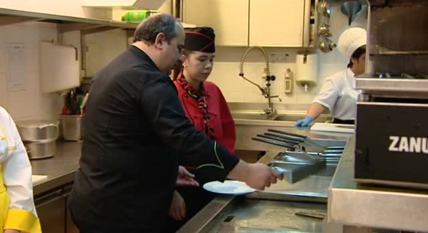 Ученици в кухнята! Как сработи дуалната форма на обучение?