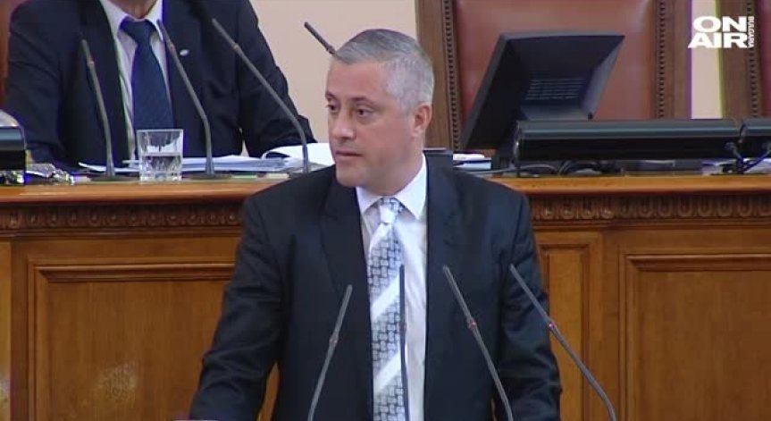 Бензинът ще продължи да поевтинява