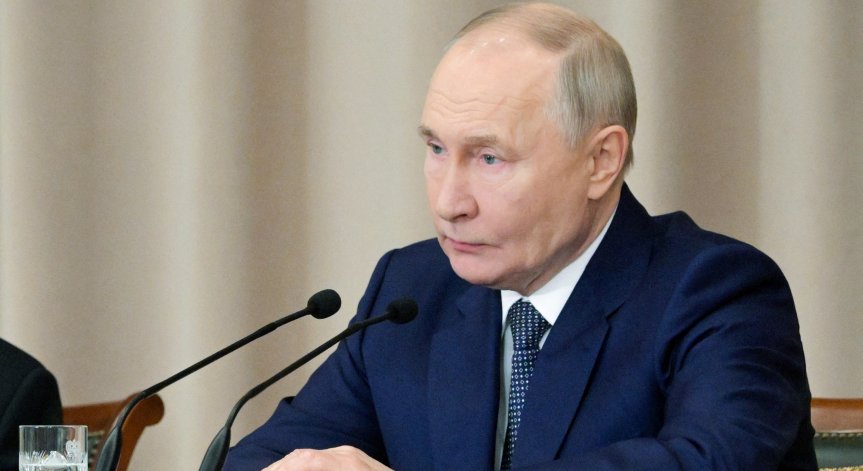 Русия атакува Киев.