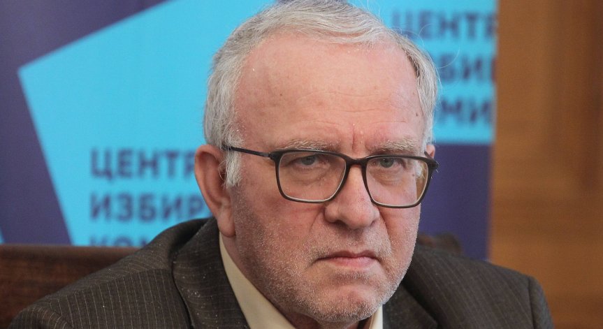 Говорителят на ЦИК подаде оставка: Взе се решение, което е опасно за честността на изборите