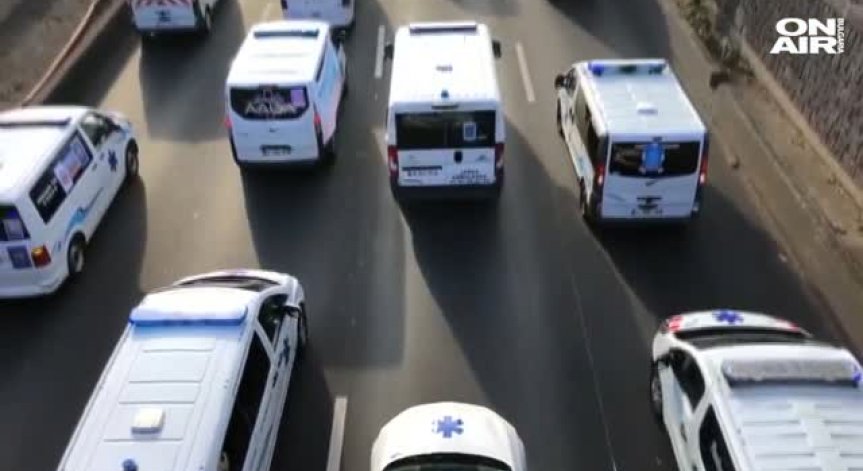 Десетки на протест: Служители на Cпешна помощ блокираха магистрала в Париж