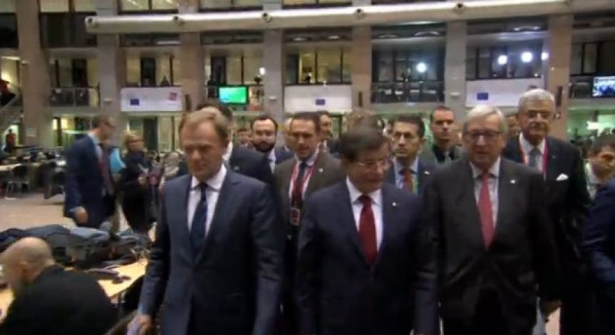 ЕС и Турция се договориха за бежанците