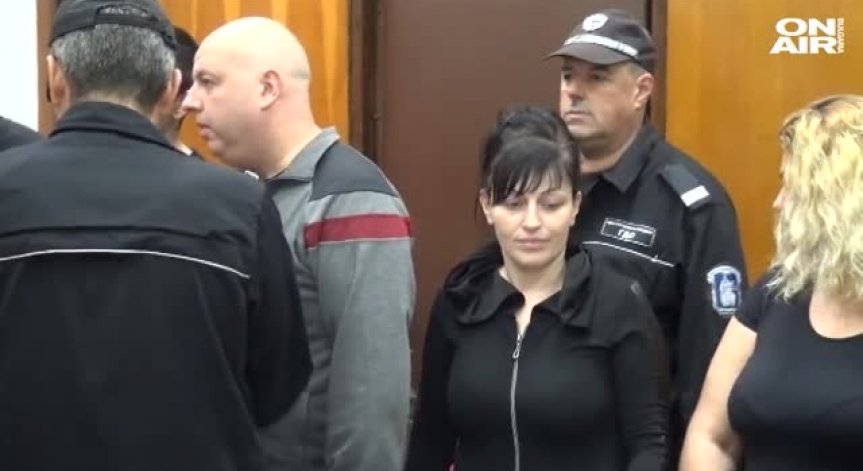 3 години условно за трафикантите на бежанци от 