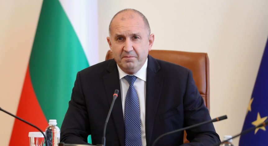 МС: ЦИК не откри нарушения в изявлението на Радев, но помагаме на Гюров и Кандев