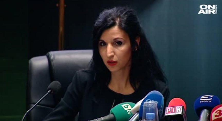 Уж финансови брокери ни офертират да инвестираме в акции, а всъщност измама