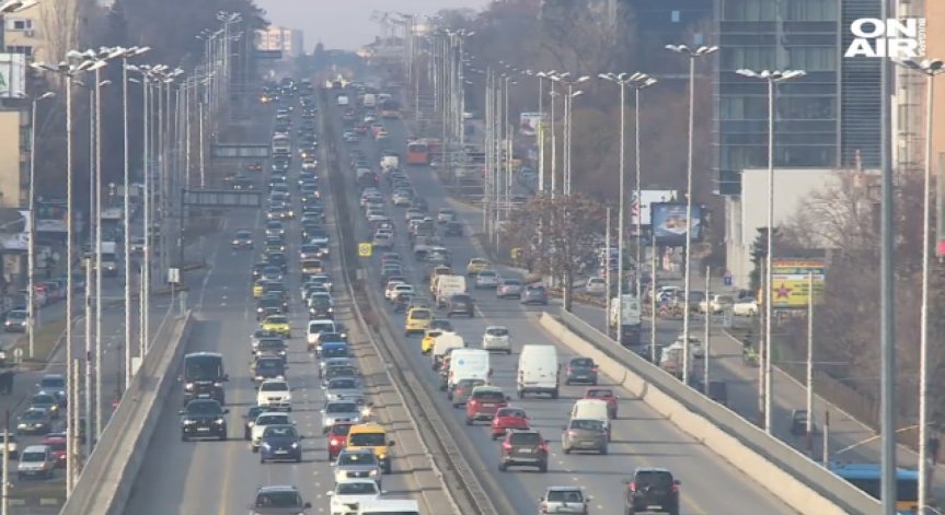 Голямото преселение започна, засилени мерки по пътищата