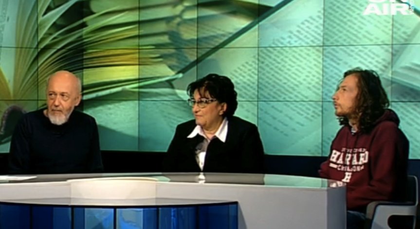 Актьори четат книги с деца