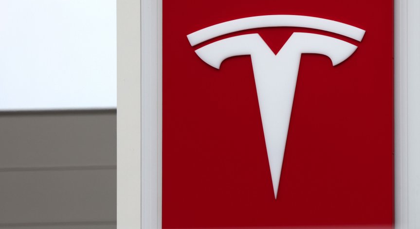 Tesla е един от големите печеливши: Как Мъск я предпази от недостига на чипове?