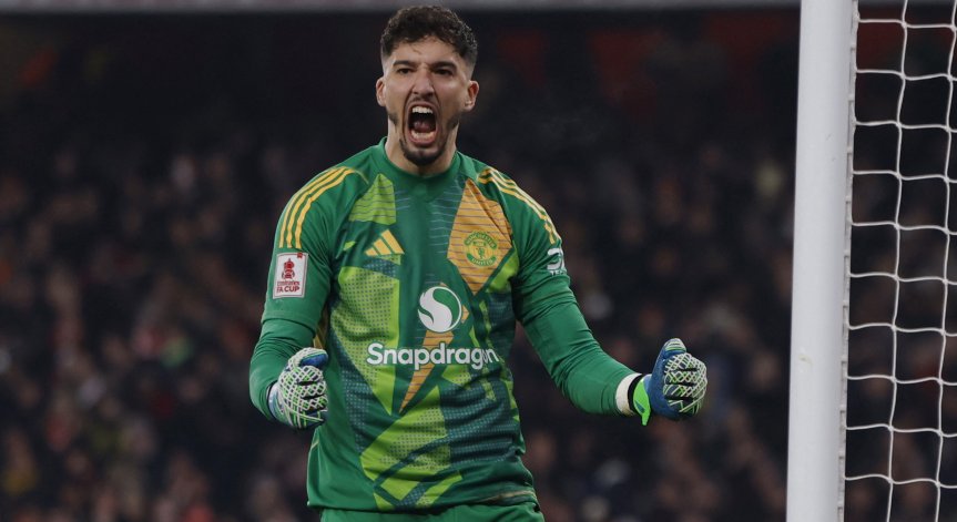 Алтай Байъндър направи няколко добри спасявания.