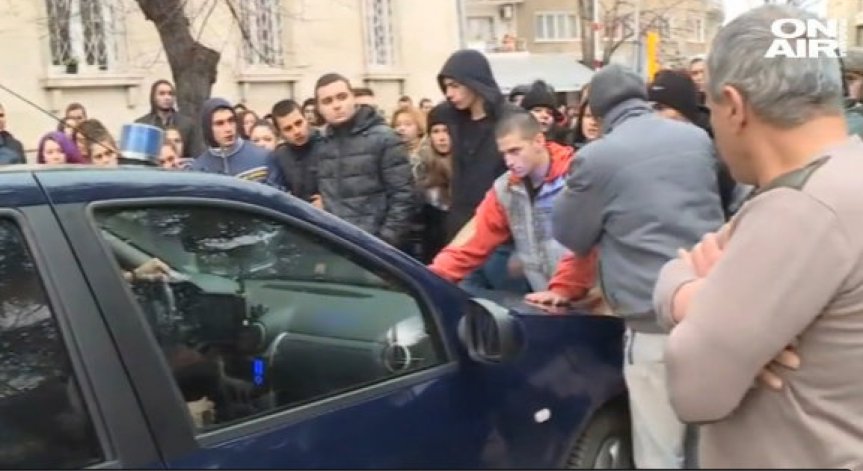 Недоволство от решението на съда във Враца