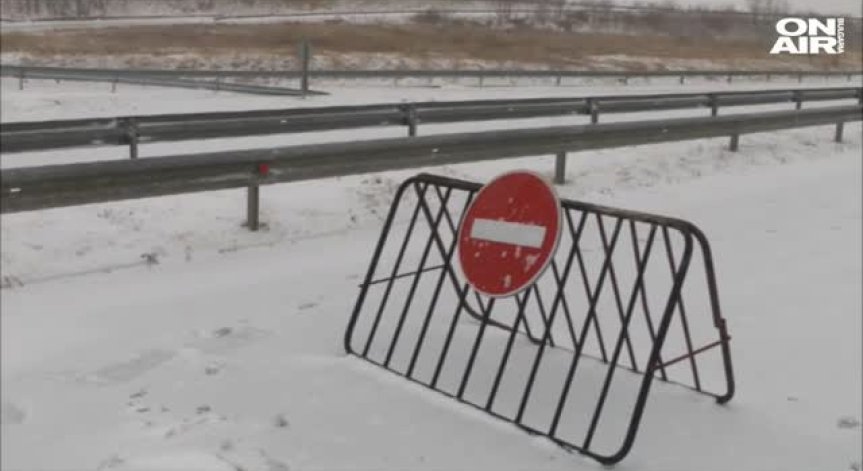 Североизточна България - пореден ден под снежна блокада
