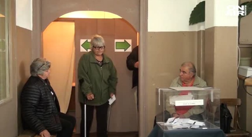 Частични местни избори в три села в Карловско