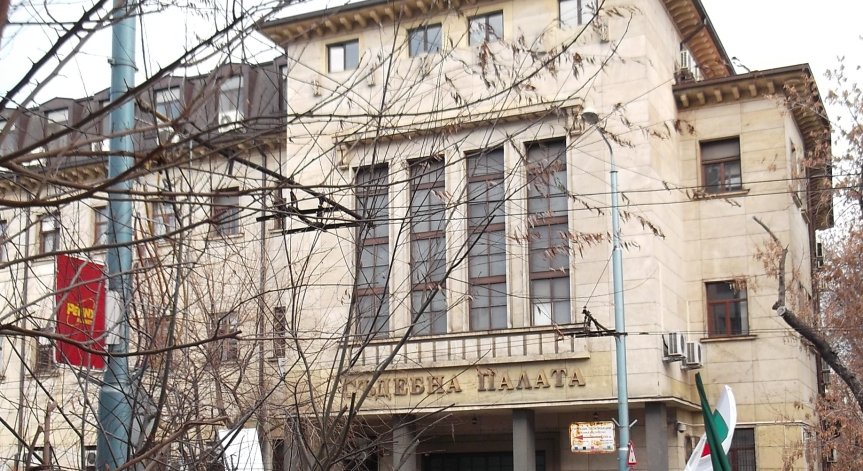 Съдят 23-годишен пастрок от Асеновград за жестоко убийство на 3-годишно
