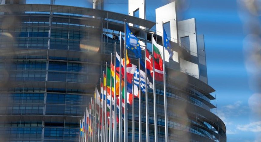 ЕС започна изработване на своя версия на закона за 