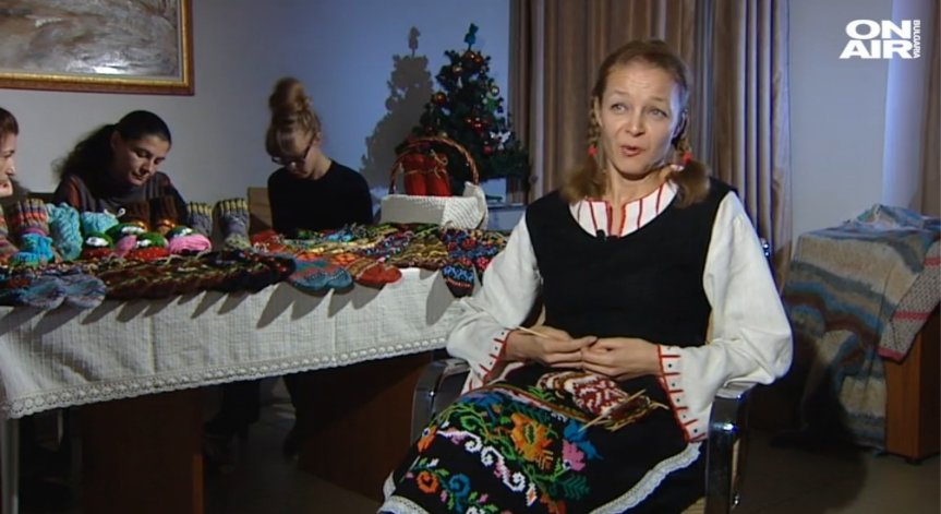 Бабини плетки помагат на бездомници