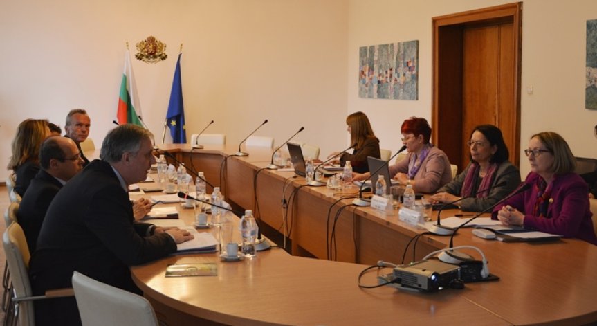 11 000 души са повишили квалификацията си в последните 10 години