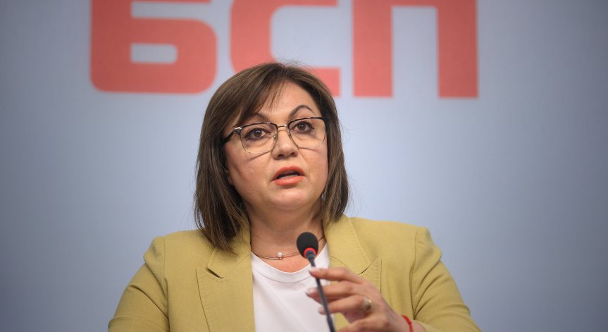 Нинова скочи: Никой не е взимал решение за изгонването на Митрофанова