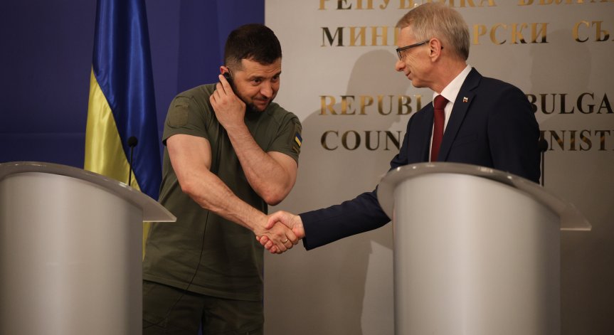 Денков: На Украйна няма да бъде предадено нищо, застрашаващо нашата сигурност