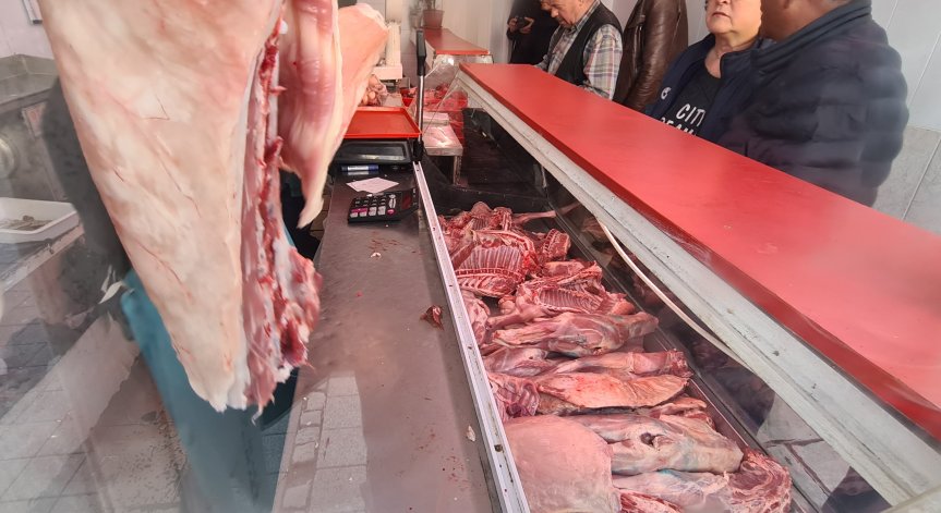 Съвпадат ли цените в брошурата с намаленията в магазините?