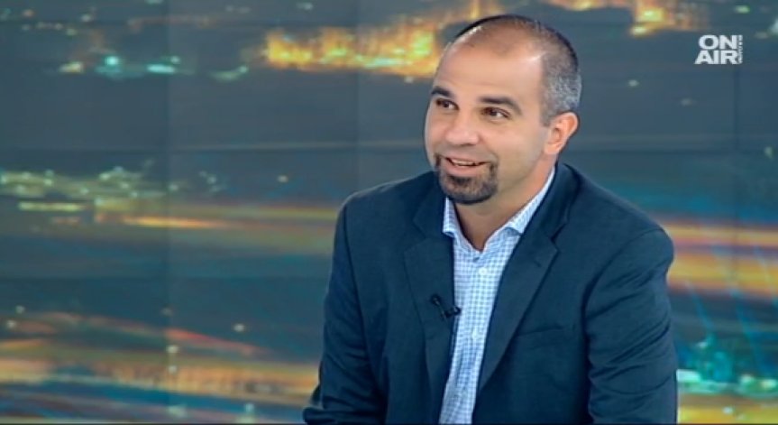 Анализатор: Ген. Радев е находка, с която БСП изненада и изнерви ГЕРБ