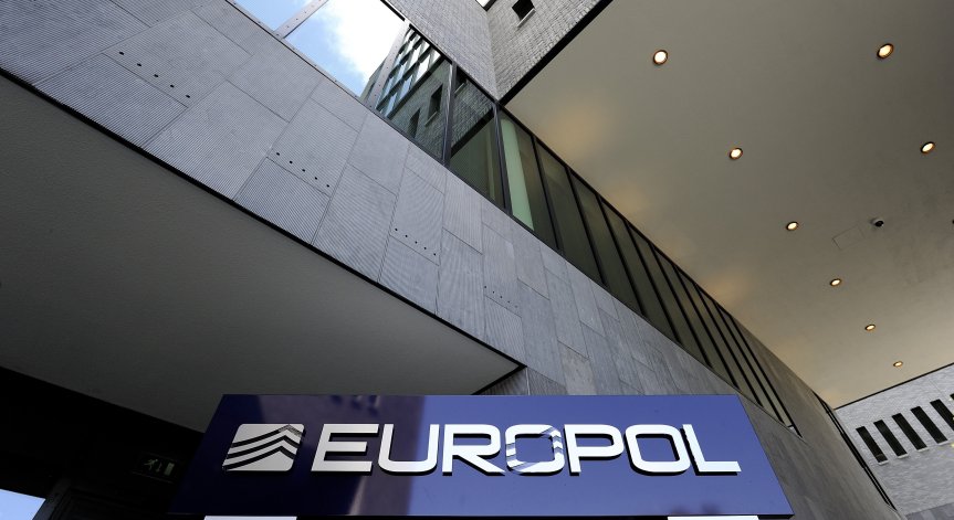 Европол разби 
