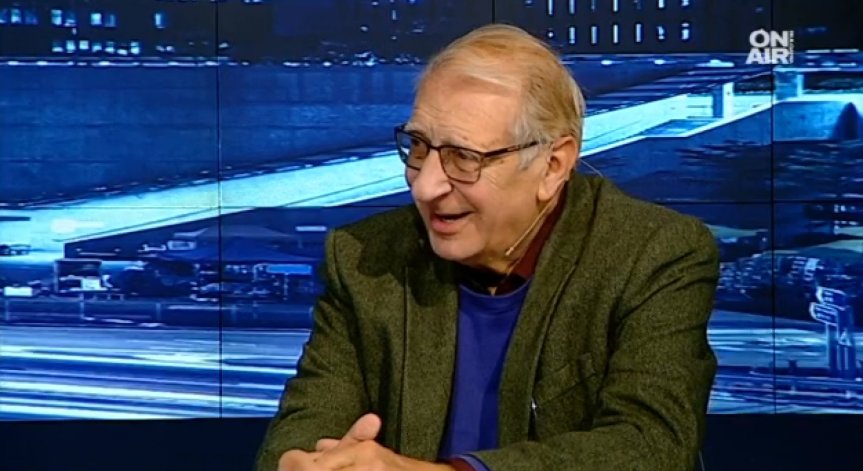 Актьор: Обидно е да те развличат, разплакват и разсмиват за такива пари
