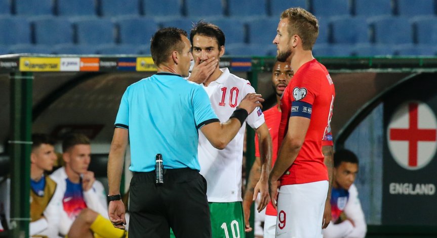 Ивелин Попов впечатли Англия с антирасистките си действия