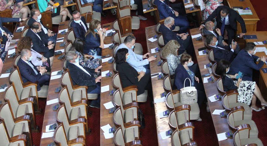 6 или 7 партии в НС и ГЕРБ с най-много гласове при избори сега