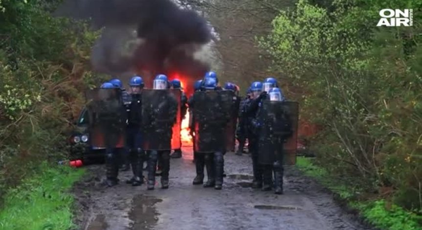 Сблъсъци между полицаи и екоактивисти във Франция