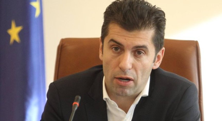 Прокуратурата проверява криминалния списък, посочен на Иван Гешев от Кирил Петков