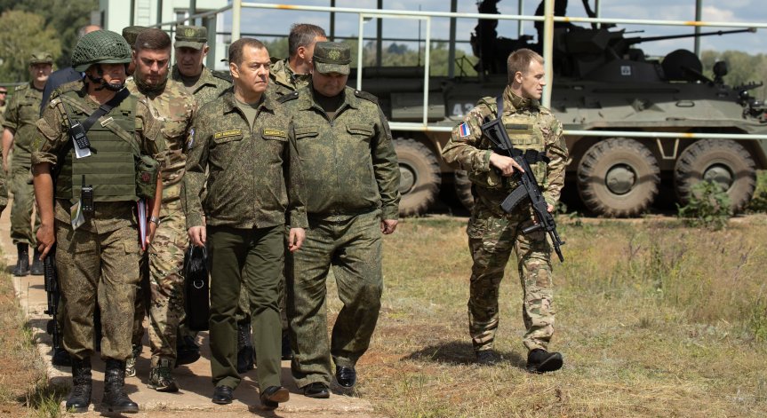 Русия засили ракетните удари по Украйна, инструктори от 