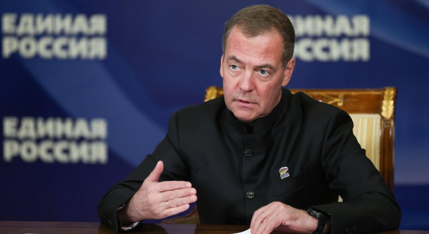 Медведев: Русия е готова да посредничи между САЩ и Иран за прекратяване на войната