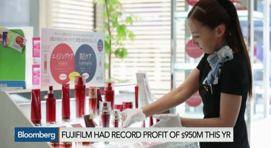 Как Fujifilm успя да оцелее в дигиталната епоха