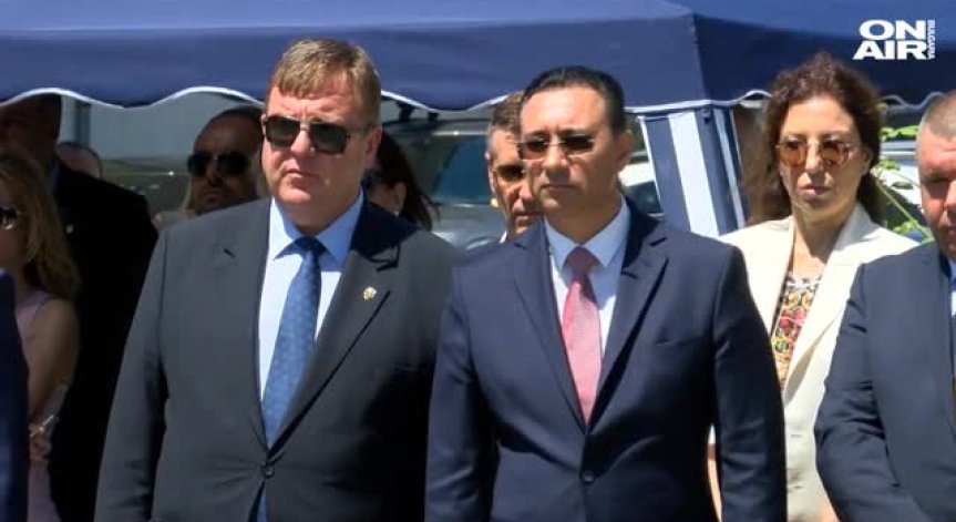 Каракачанов откри паметник на кан Тервел в Свети Влас