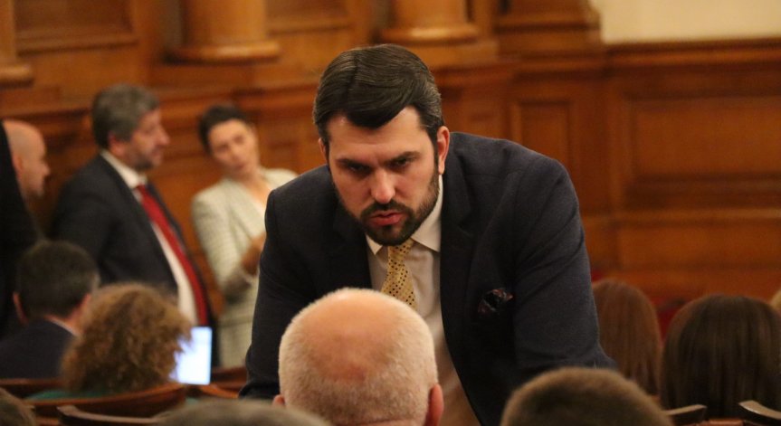 ГЕРБ поиска изслушване на Демерджиев: Колега от НС е имал комуникация с издирвания терорист