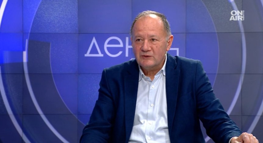 Михаил Миков: Вотът на недоверие няма да свали правителството