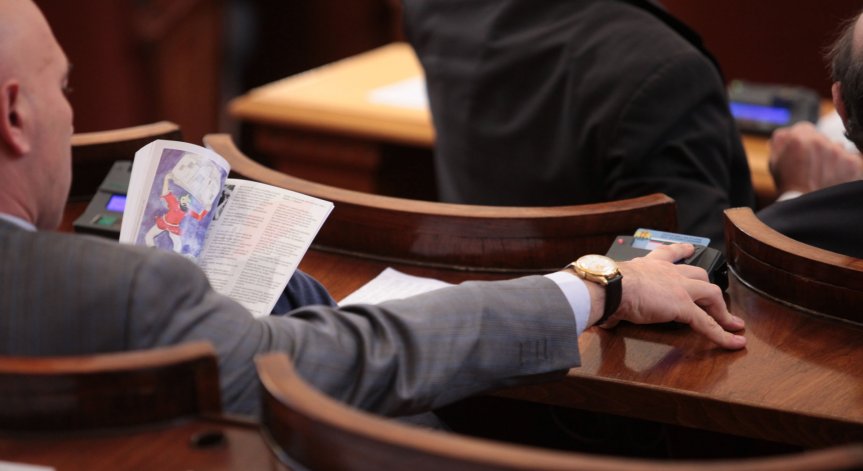 Служебно: Народните представители са изминали над 1,2 милиона километра
