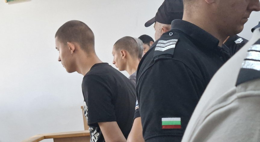 Пуснаха на свобода двамата младежи, нападнали непалци в Пловдив