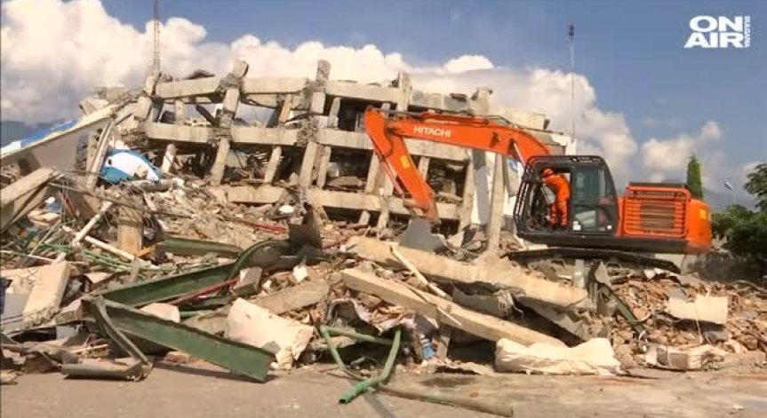 Индонезия беше разтърсена от две нови земетресения тази нощ