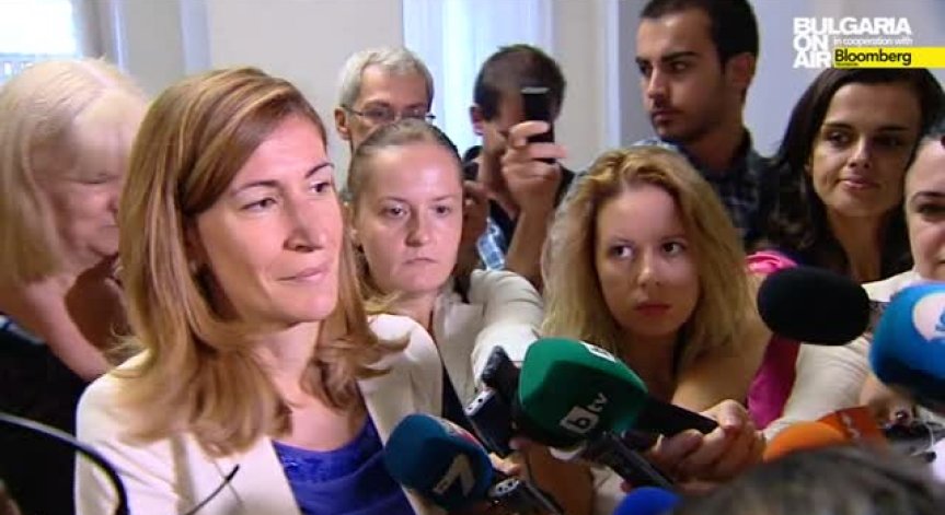 Министър Ангелкова: Има 20% спад на руски туристи