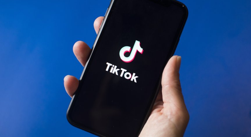 Затворени училища в САЩ след призиви за нападения в TikTok
