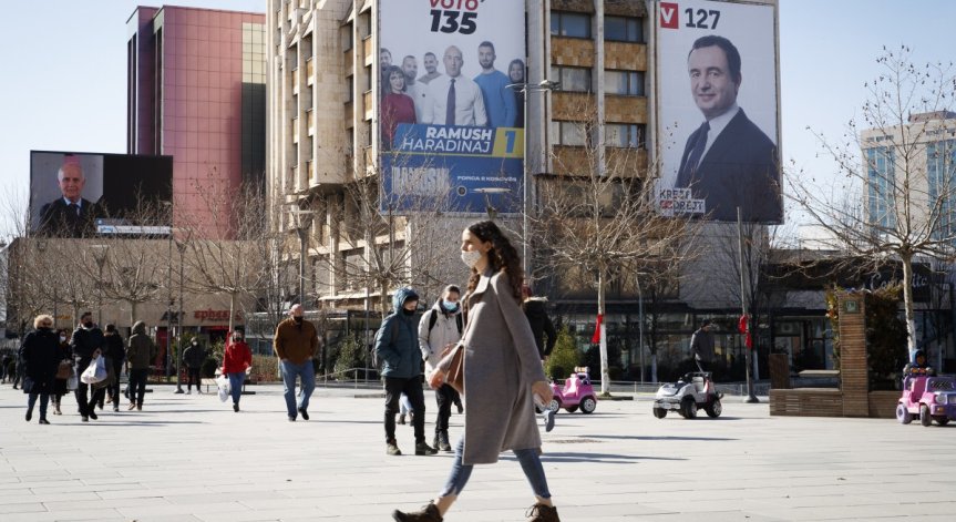 Косово провежда предсрочни парламентарни избори