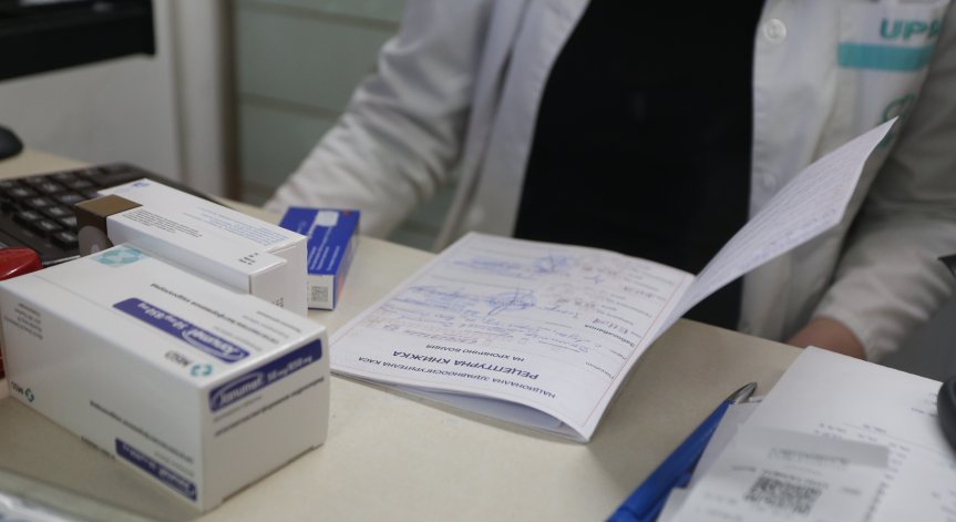 БЛС: МЗ не ни е предлагало гратисен период за едновременно издаване на е- и хартиени рецепти