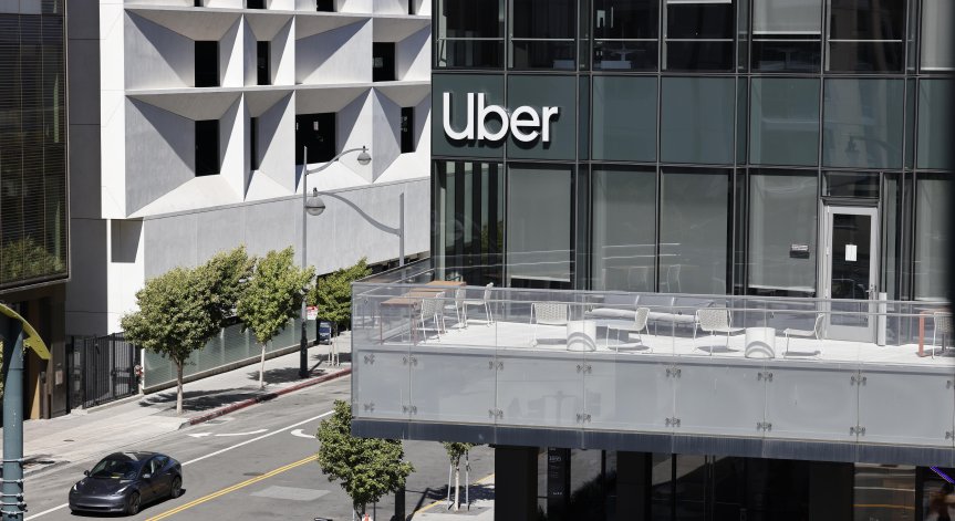 Uber пуска флот от 100 000 роботаксита до 2027 г.