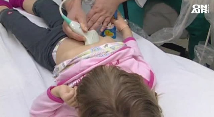 Здравната каса ще решава за средствата за болни деца