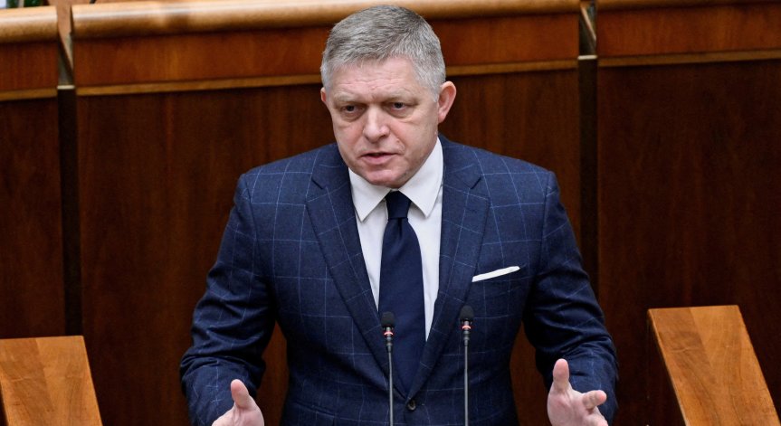 Фицо заяви, че е премиер на миролюбива страна.